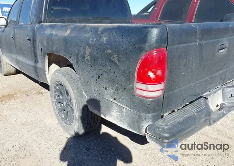 2000 Dodge Dakota Slt/Sport from USA, damaged, VIN 1B7GL2AX7YS775201